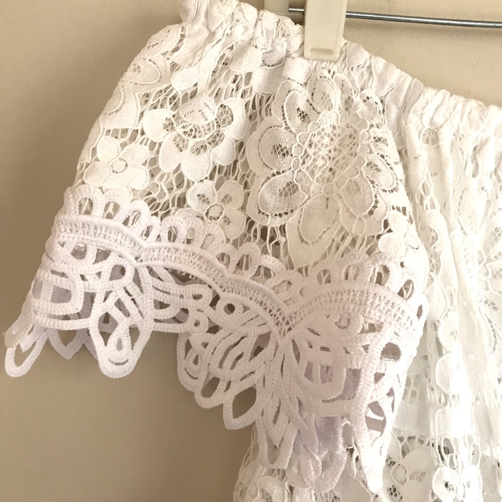 Free People Sweet Dreams Off The Shoulder Lace CropTop - Picture 10 of 12